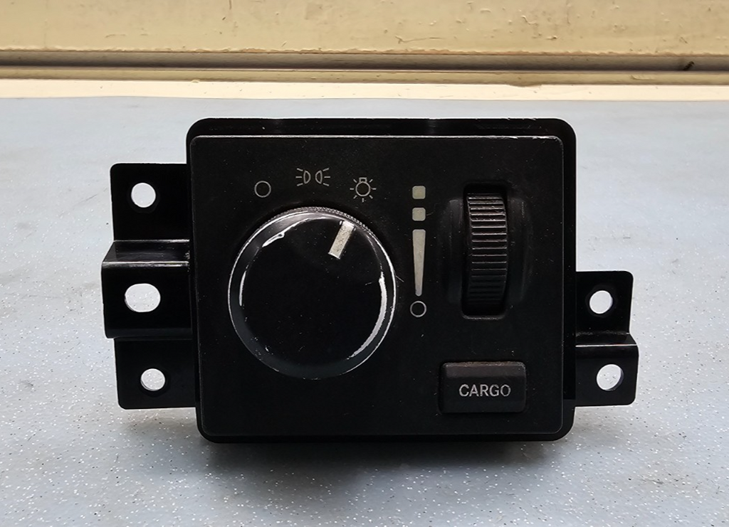 06-11 Dodge Ram Dakota Front Headlight Head Lamp Switch Button Control Assembly
