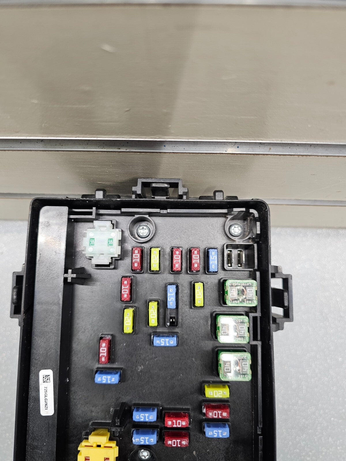 2011-2014Jeep Patriot Compass Body Control Module BCM Fuse Junction Box Assembly