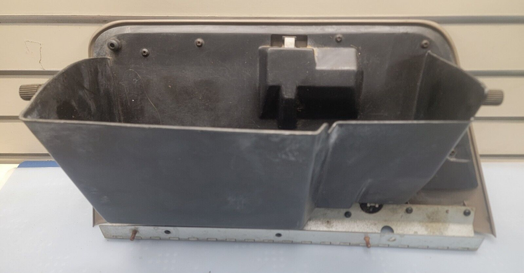 05-07 Ford F250 F350 Super Duty Glove Box Storage Compartment TAN G10