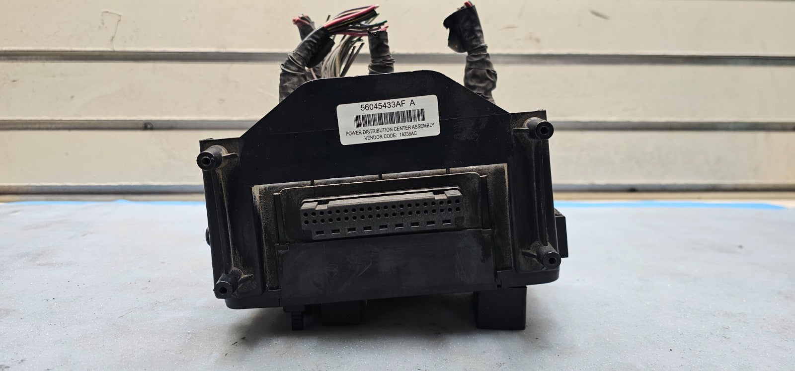 🔥02-05 Dodge Ram Engine TIPM Fuse Box Junction Body Control Distribution Module