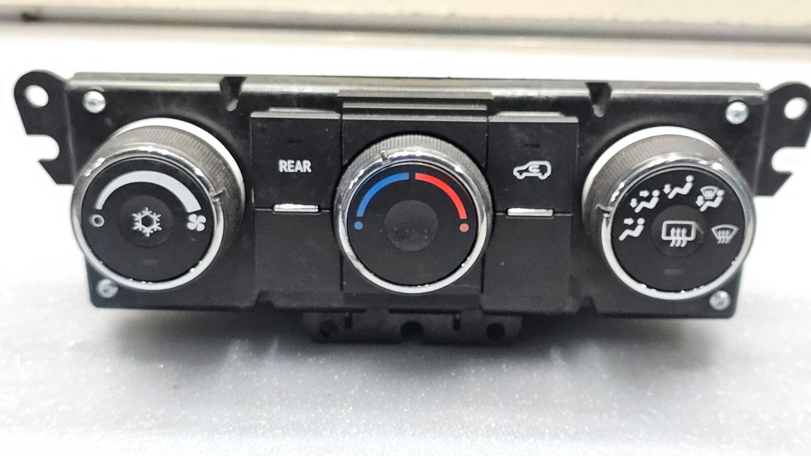 🔥09-12 CHEVY TRAVERSE DASH CENTER AC HEATER CLIMATE TEMPERATURE CONTROL UNIT