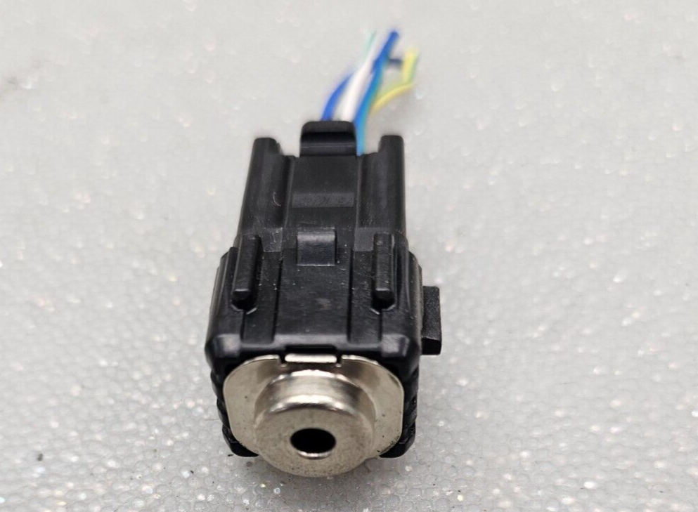 🔥2008-2015 FORD ESCAPE AUDIO AUX AUXILIARY INPUT PORT JACK/FE ASSEMBLY
