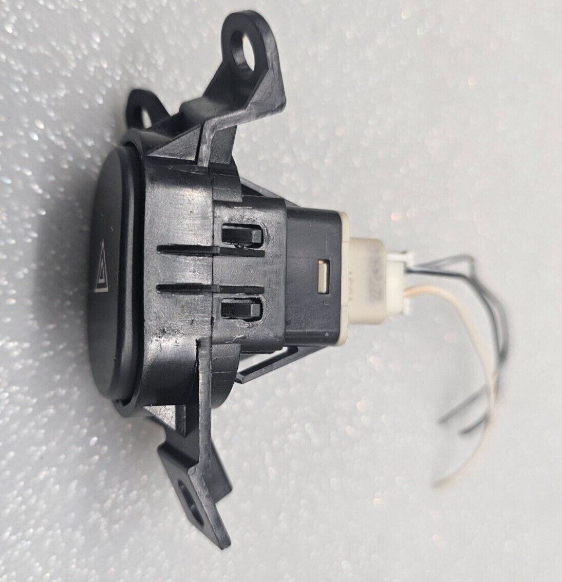 06-11 CHEVROLET HHR CONTROL HAZARD SWITCH SIGNAL LIGHT 4WAY PUSH BUTTON WARNING
