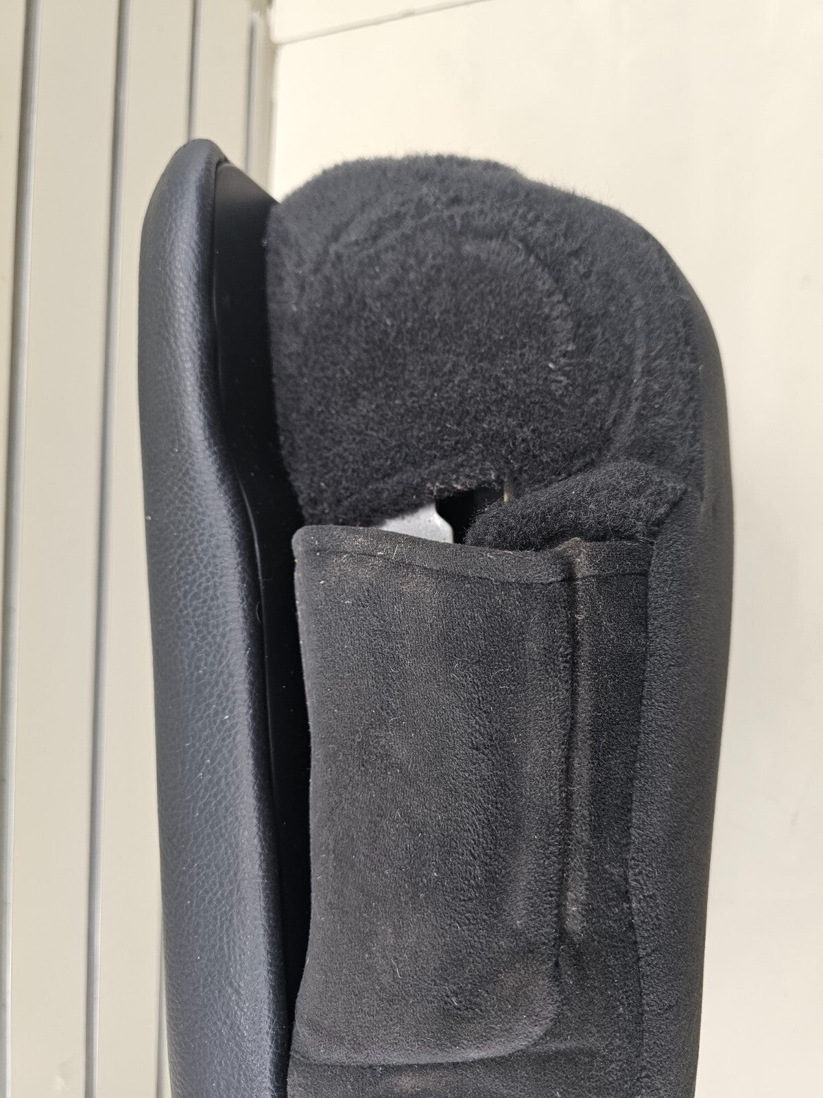 🔥02-08 Dodge RAM Center Console Jump Seat ARMREST Cover Lid Leather Black JS7
