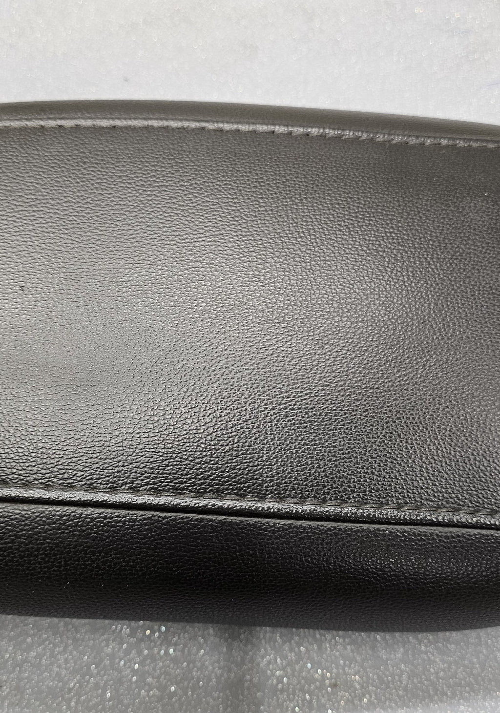 🔥13-16 FORD FUSION CENTER CONSOLE LID ARMREST BLACK LEATHER  OEM