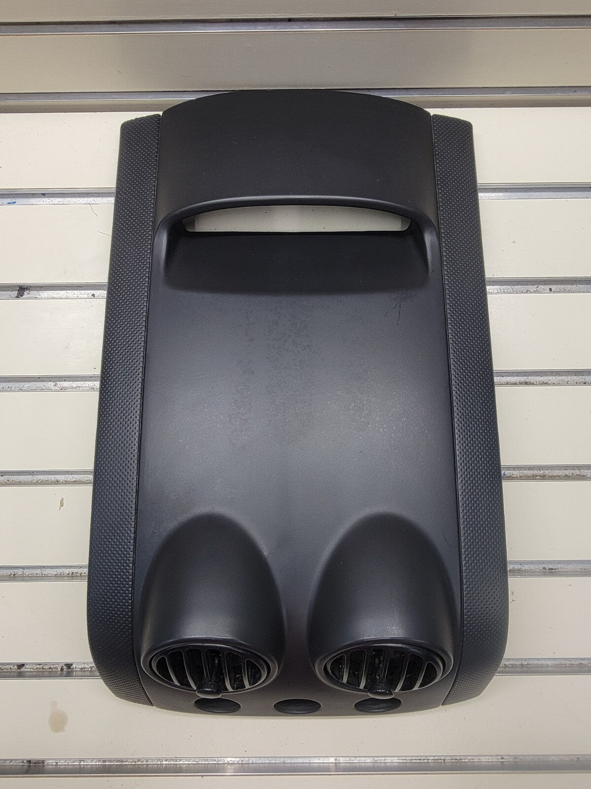 04-08 Chevrolet Aveo Hatchback Dashboard Top Center Air Vents Clock Bezel Black