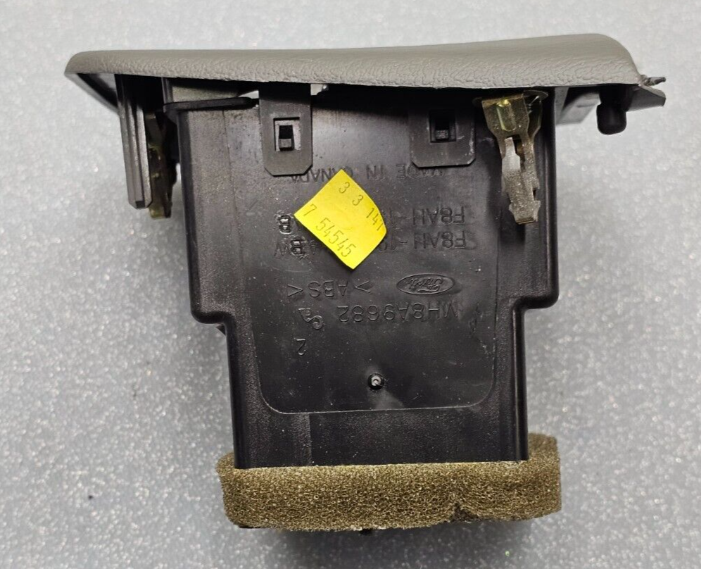 🔥98-11 Grand Marquis Crown Victoria Right Dash A/C Heater Air Vent Bezel Gray