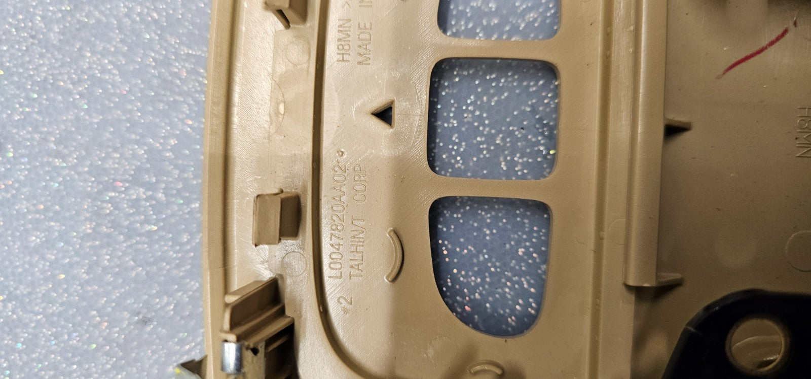🔥06-11 DTS OVERHEAD CONSOLE DOME MAP LIGHT LAMP COMPARTMENT ASSEMBLY TAN OEM