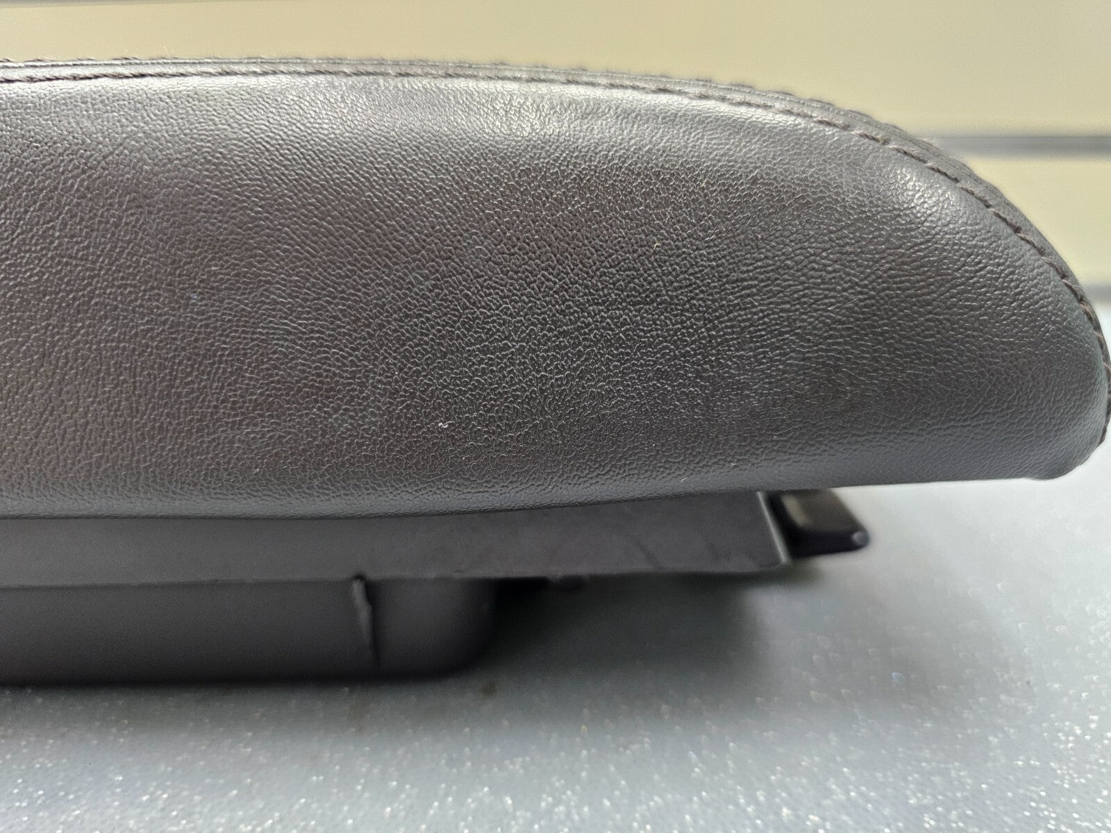 10-12 Fusion Milan Front Center Console Lid Armrest Cover Top Pad Assembly Black