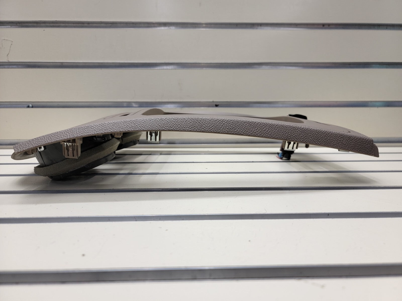 🔥2006-2011 Chevrolet HHR Center Dash Radio Trim w Vents B37 TAN