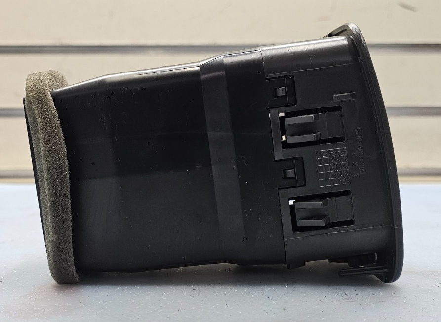 🔥99-06 Silverado Tahoe Dash Right Passenger Air Vent A/C AC HVAC Heater Black