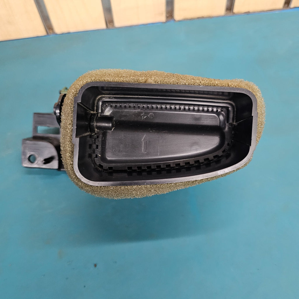 07-13 Suburban TAHOE YUKON Dash A/C Air Vent Front RIGHT Metal SILVER VT16