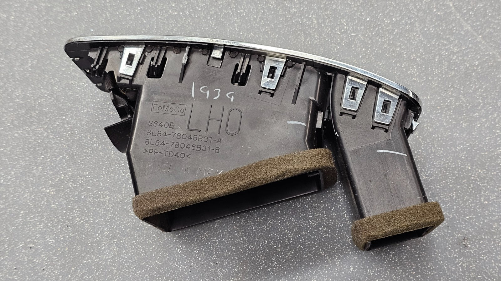 🔥08-12 Ford Escape Dash Left Driver Master AC A/C Air Vent Heater Panel Black
