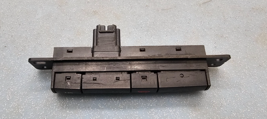 🔥06-08 DODGE MAGNUM CHARGER HAZARD EMERGENCY FLASHER LIGHT SWITCH ASSEMBLY OEM