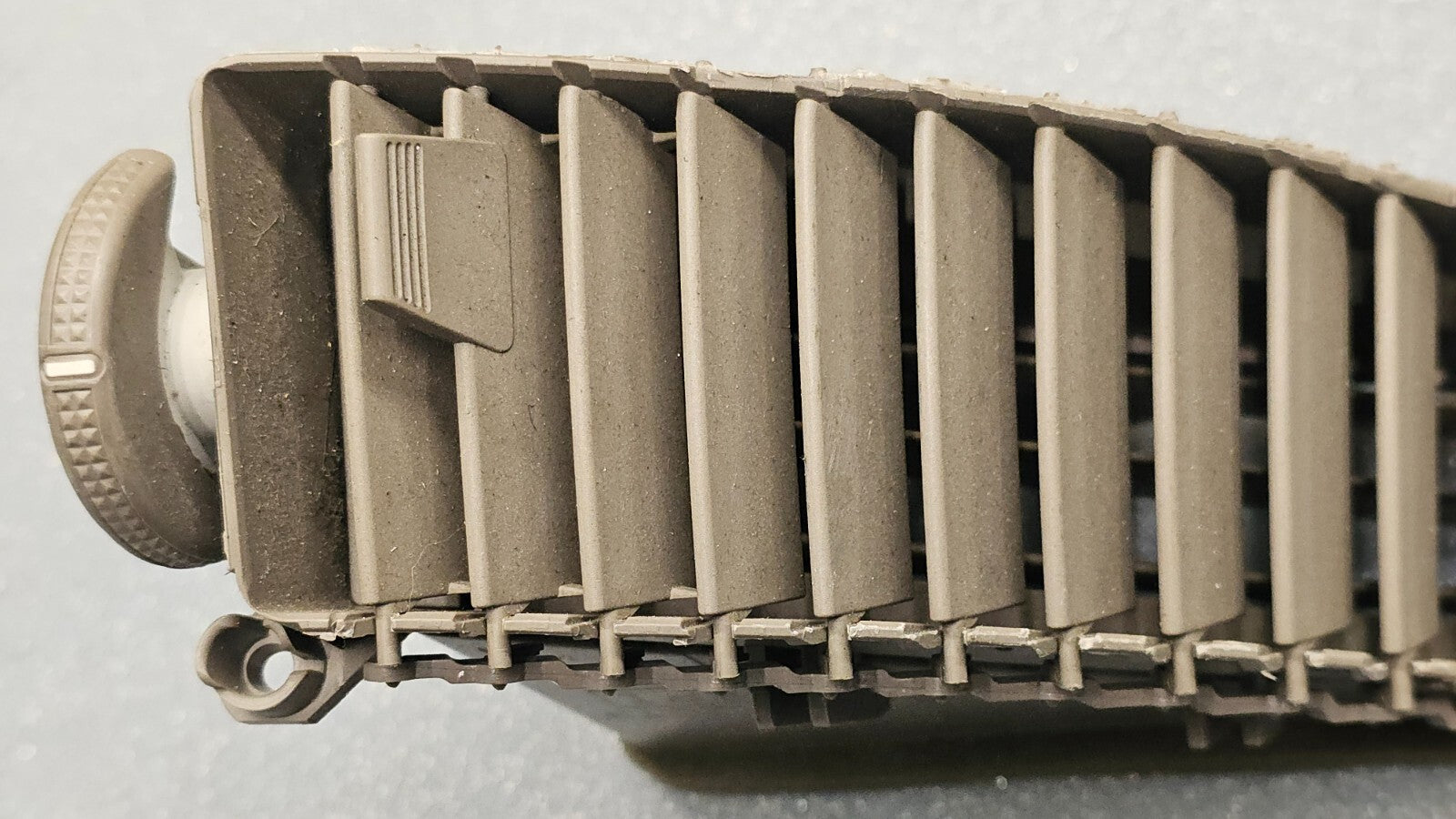 🔥 05-06 NISSAN ALTIMA DASH RIGHT PASSENGER AIR VENT HEATER CONDITIONING TAN