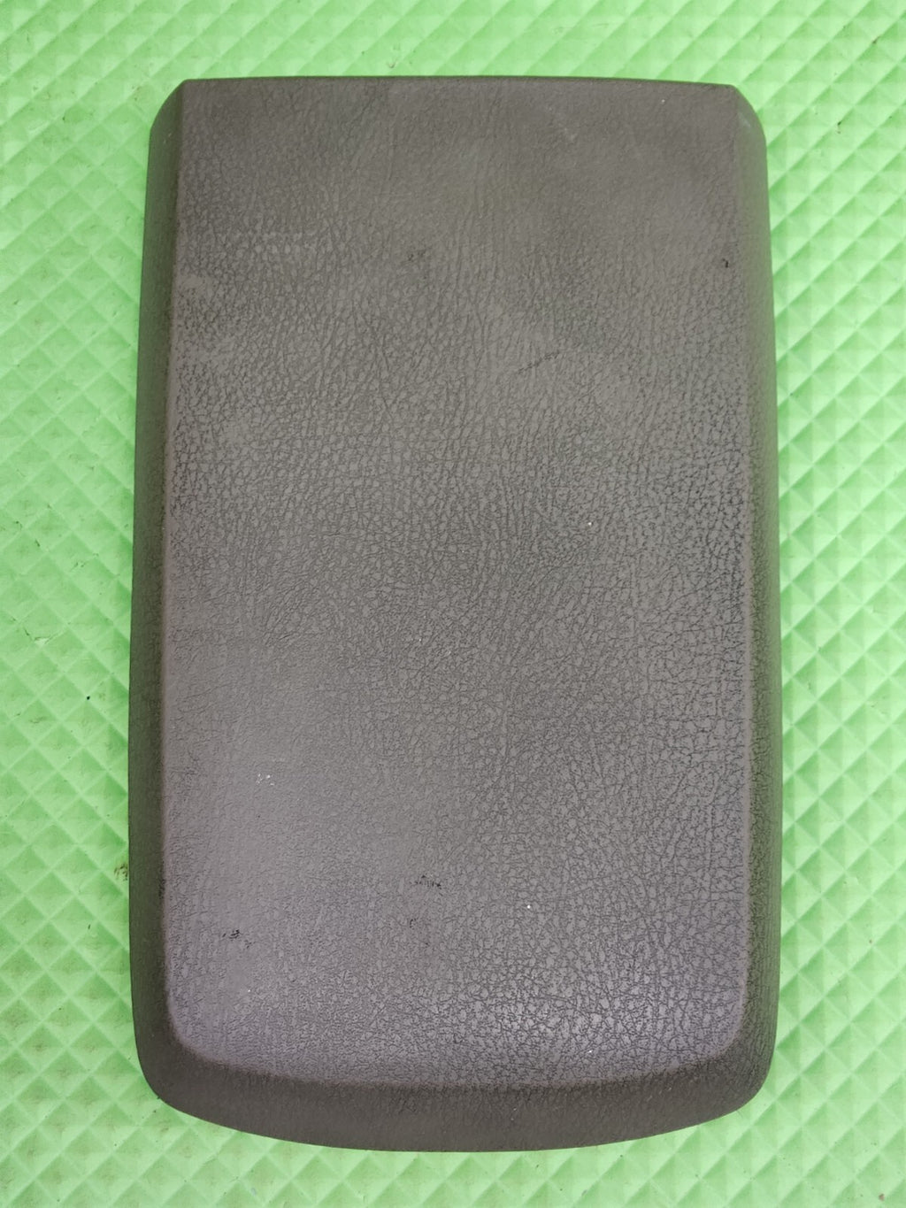 2002-2005 FORD EXPLORER Mercury Mountaineer Armrest Assembly Dark Gray