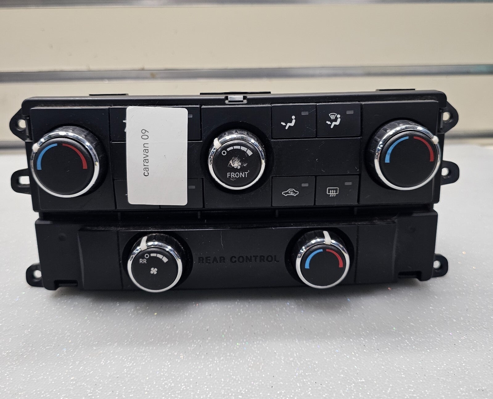 🔥08-09 Dodge Grand Caravan TEMPERATURE CLIMATE CONTROL P55111805AH