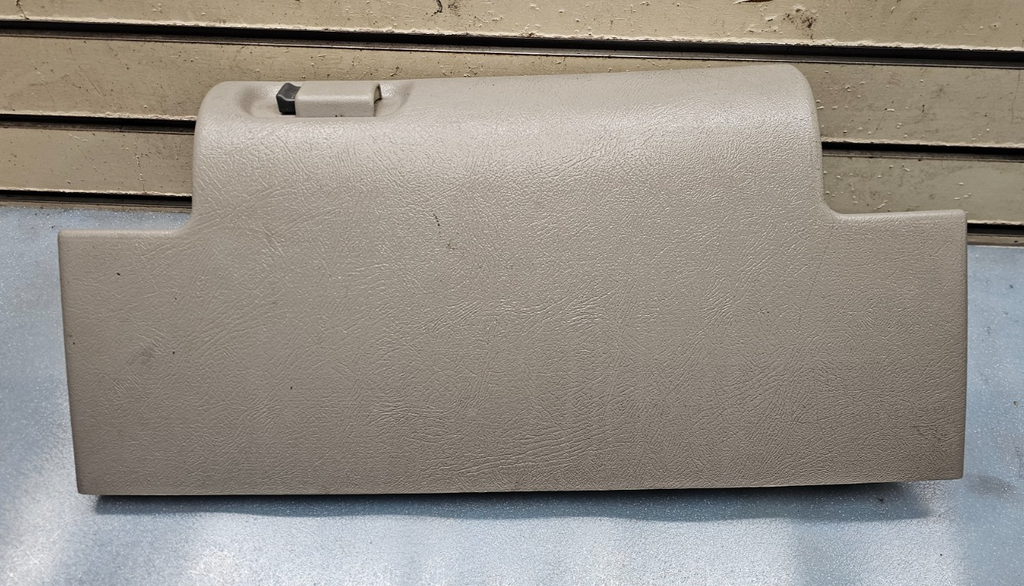 95-99 CHEVY GMC TRUCK SILVERADOC/K Glove Box Storage Compartment Assembly TAN G2