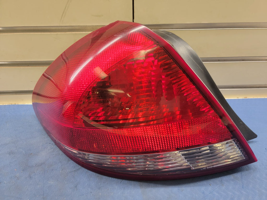 🔥2004-2007 Ford Taurus Tail Light Lamp Left Driver Side Assembly Chrome
