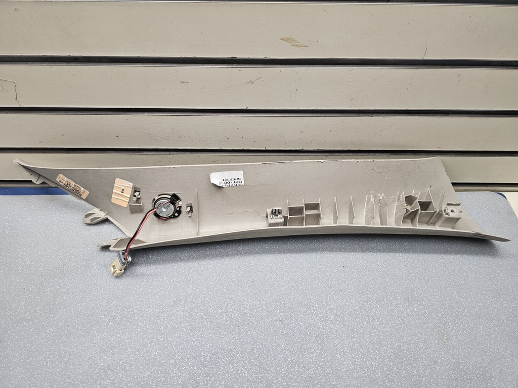 🔥07-13 Silverado Sierra A Pillar Roof Molding LEFT Driver Speak LIGHT GRAY P2