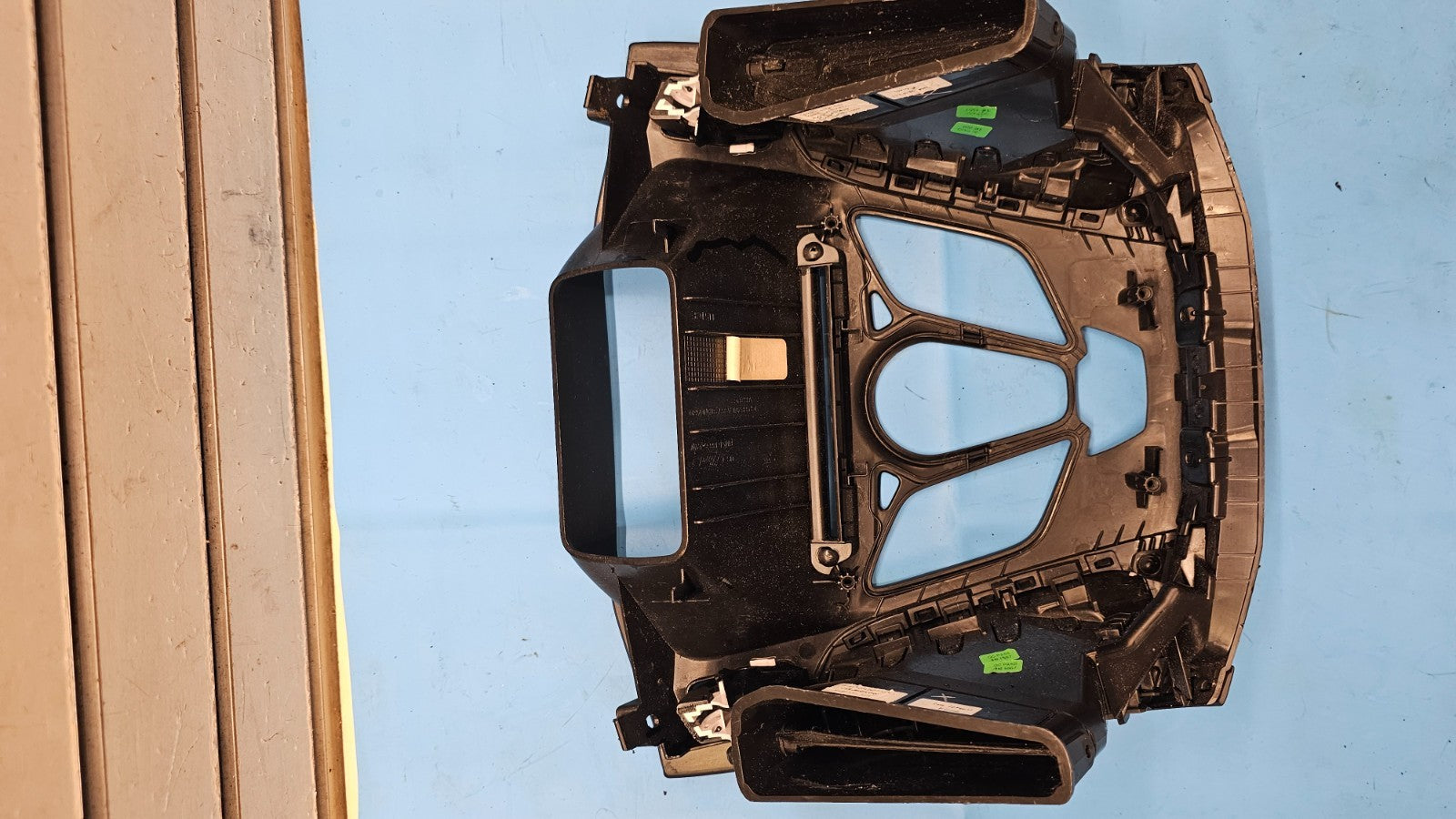 🔥12-14 FORD FOCUS CENTER DASH RADIO DISPLAY PANEL SURROUND BEZEL TRIM BLACK OEM