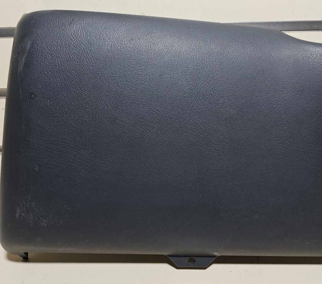 🔥99-06 Silverado Sierra Dash Front Left Knee Bolster Panel Lower Column Black