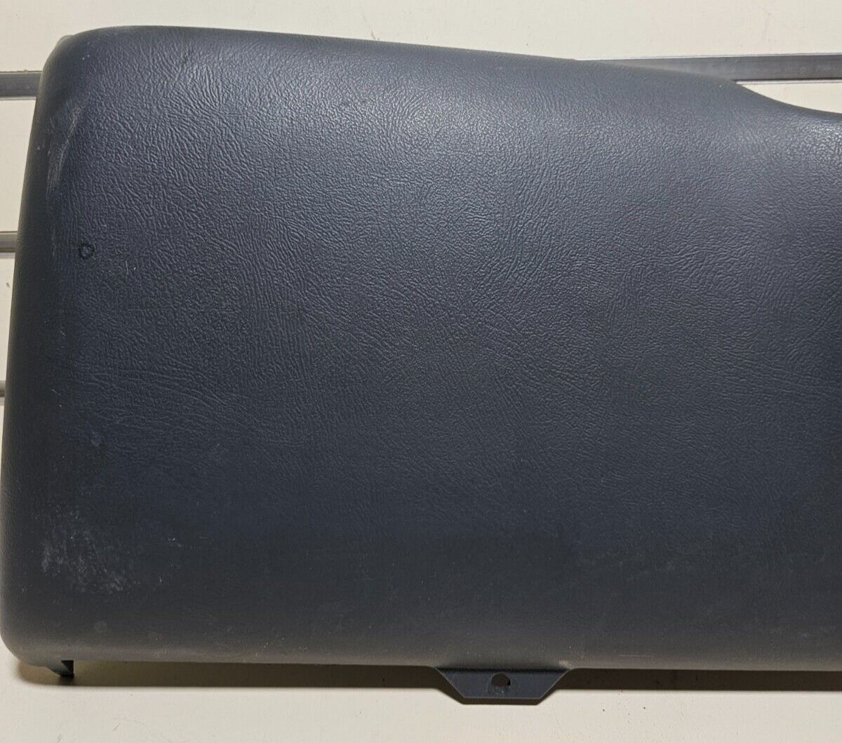 🔥99-06 Silverado Sierra Dash Front Left Knee Bolster Panel Lower Column Black