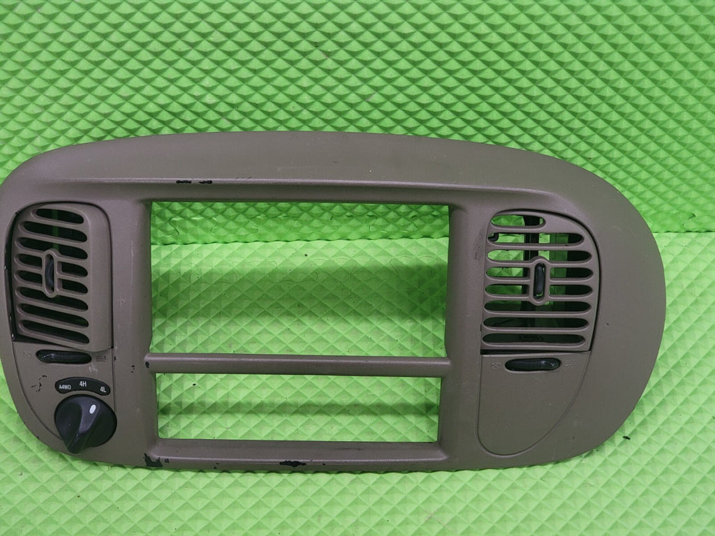 97-03 Ford F150 Center Dash Radio Climate BEZEL Trim Panel 🔴A4WD Line LT Tan B1