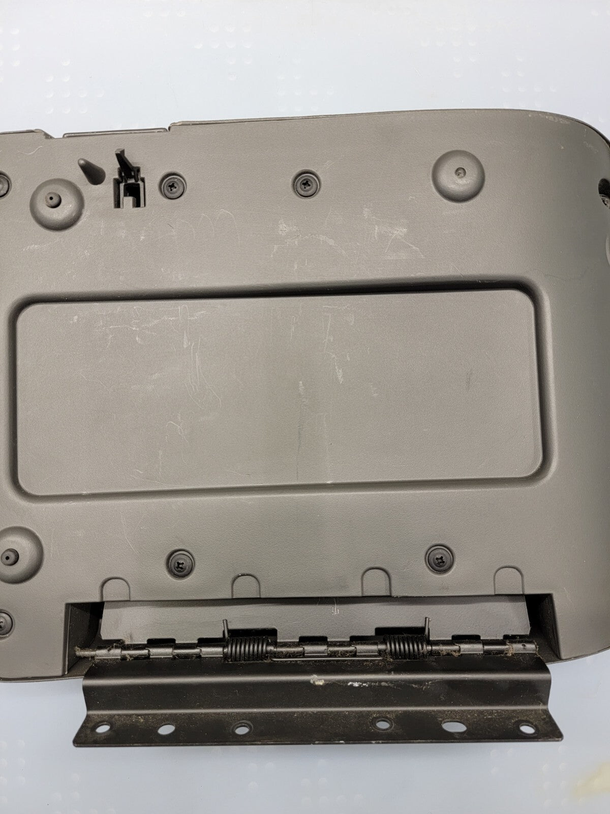 03-06 Chevy SILVERADO SIERRA Center Console Armrest Lid Storage Cover L8 dk grey