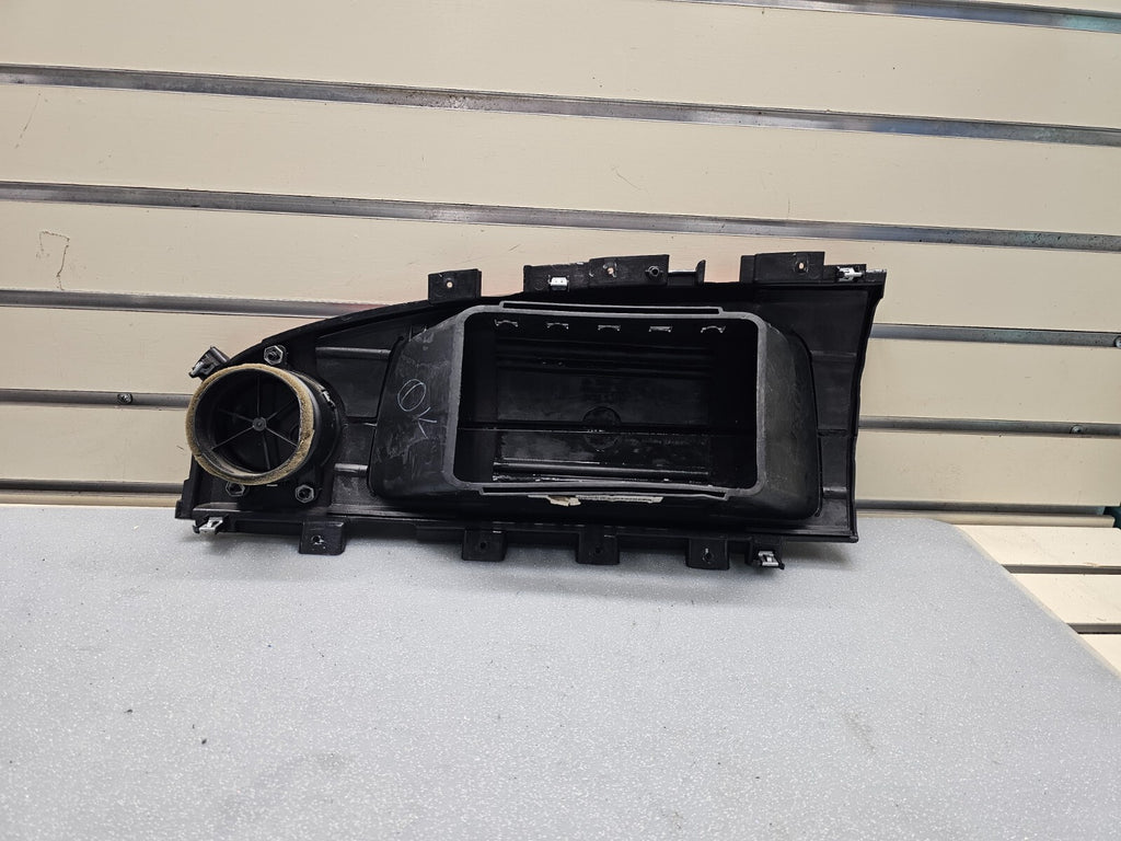 🔥06-10 Chrysler PT Cruiser Right Passenger Dash Bezel Cover Code ARBAG Red OEM