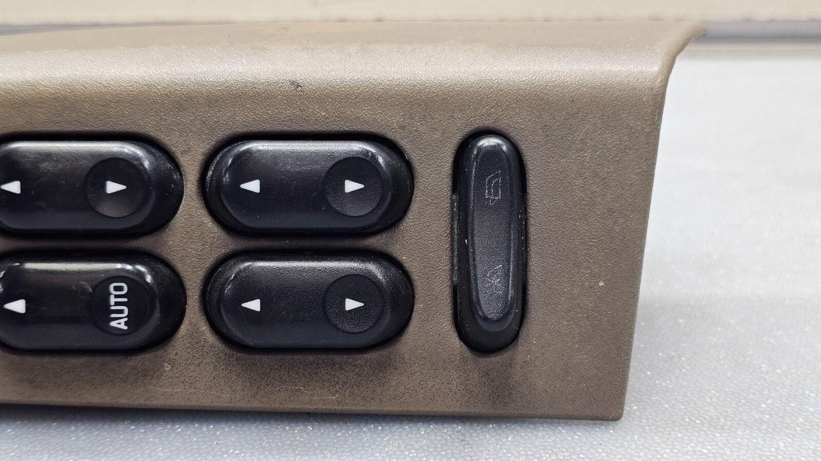 🔥02-05 Explorer Mountaineer Front Left Driver Master Door Window Switch DK Tan