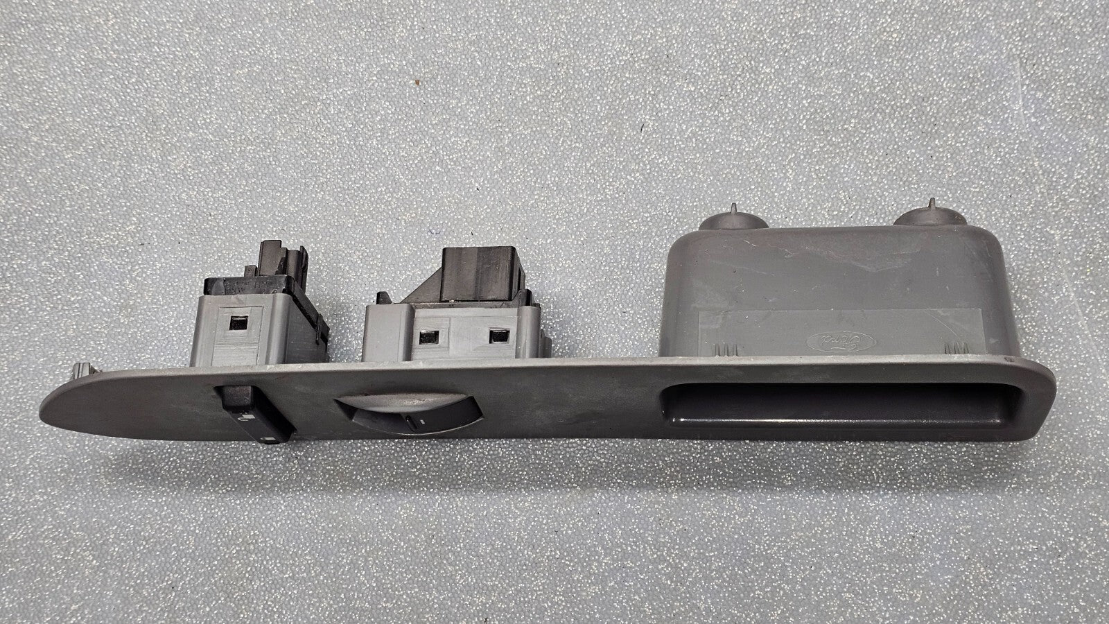 🔥05-07 Five hundred Montego Right Passenger Power Window Switch Gray