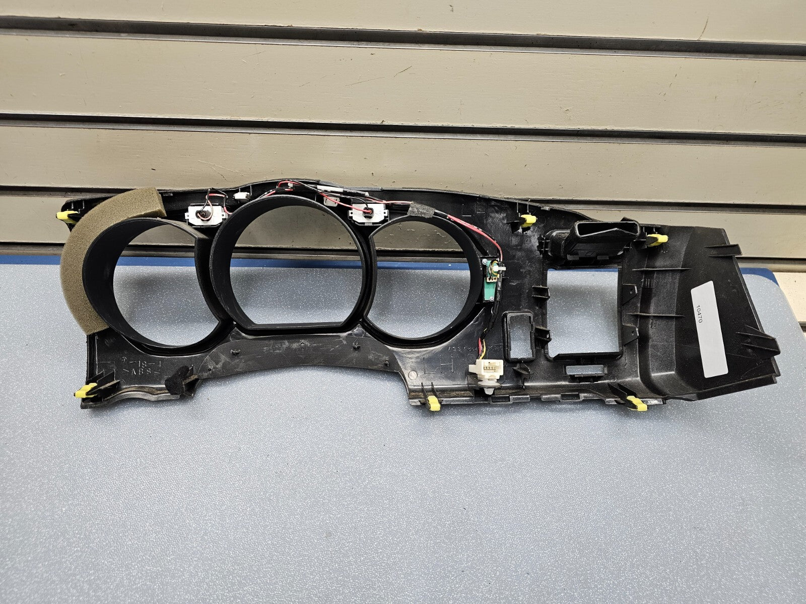 03-06 Toyota 4Runner Dash Speedometer Instrument Cluster Bezel Trim Panel Black