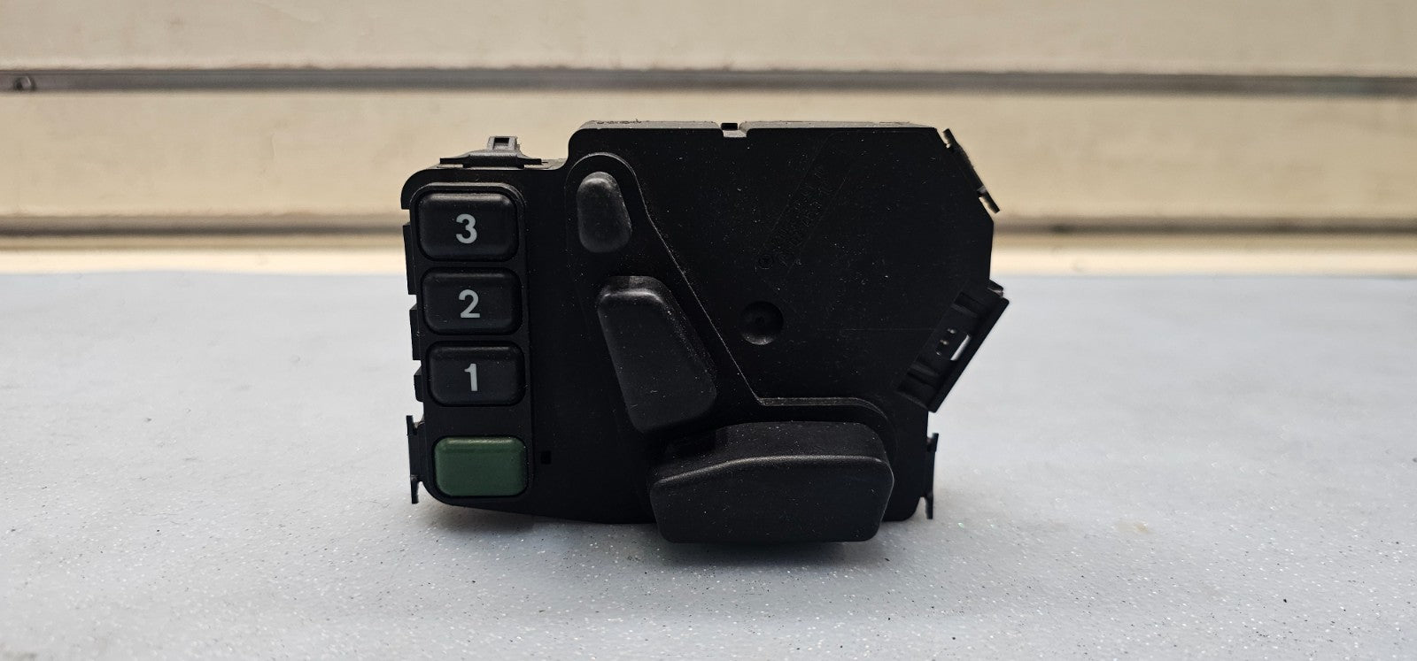 🔥1998-2002 Mercedes CLK320 CLK430 CLK5Driver Left Seat Control Switch black OEM