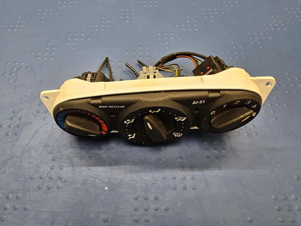 🔥00-07 Ford Focus Climate Control Dash AC A/C Heater Temperature HVAC Panel
