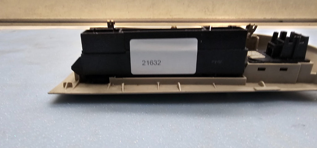 🔥99-02 Tahoe Suburban Yukon Left Driver Master Power Window Switch Assembly Tan