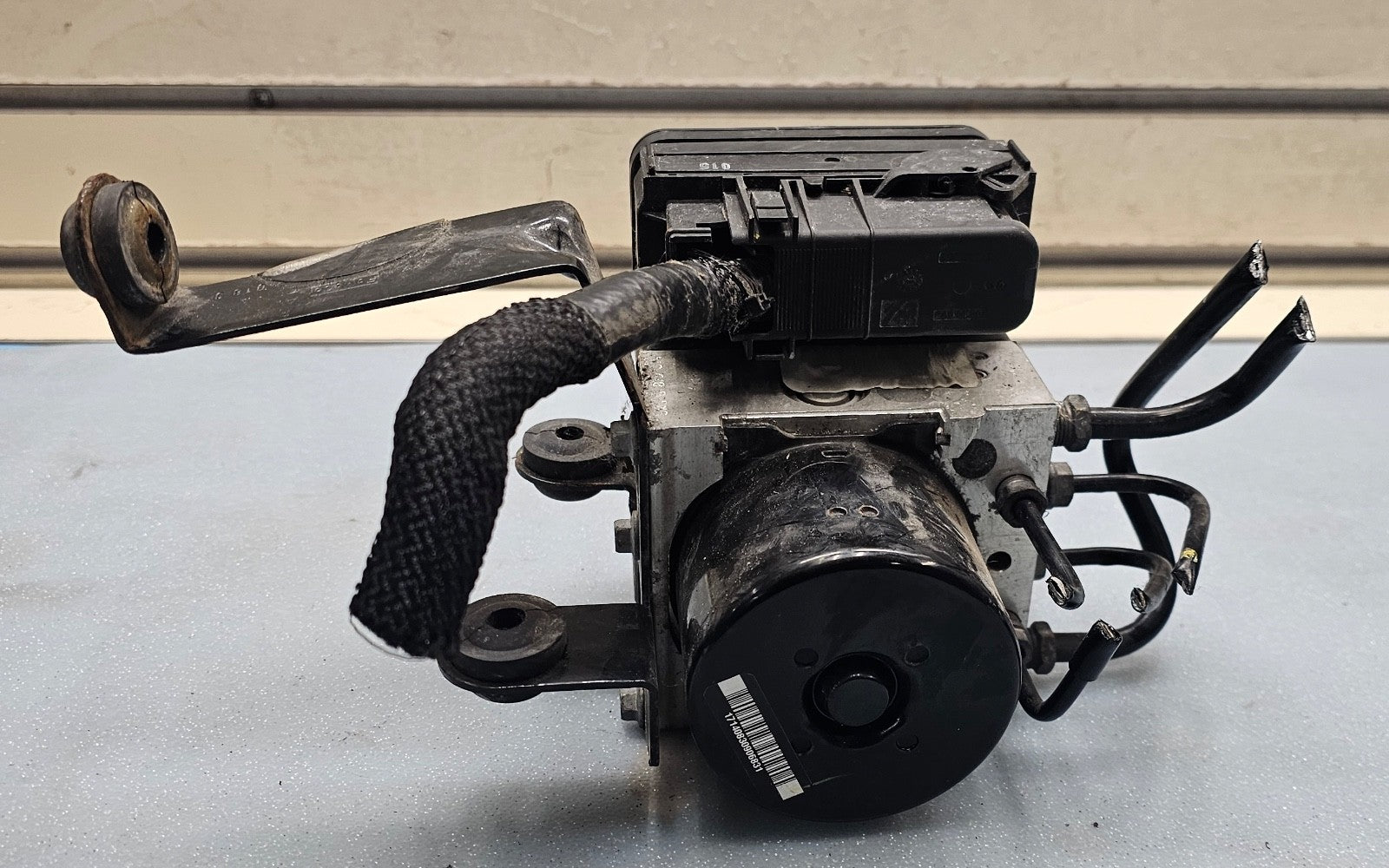 13-15 FORD ESCAPE ABS ANTI-LOCK BRAKE PUMP ASSEMBLY/FE