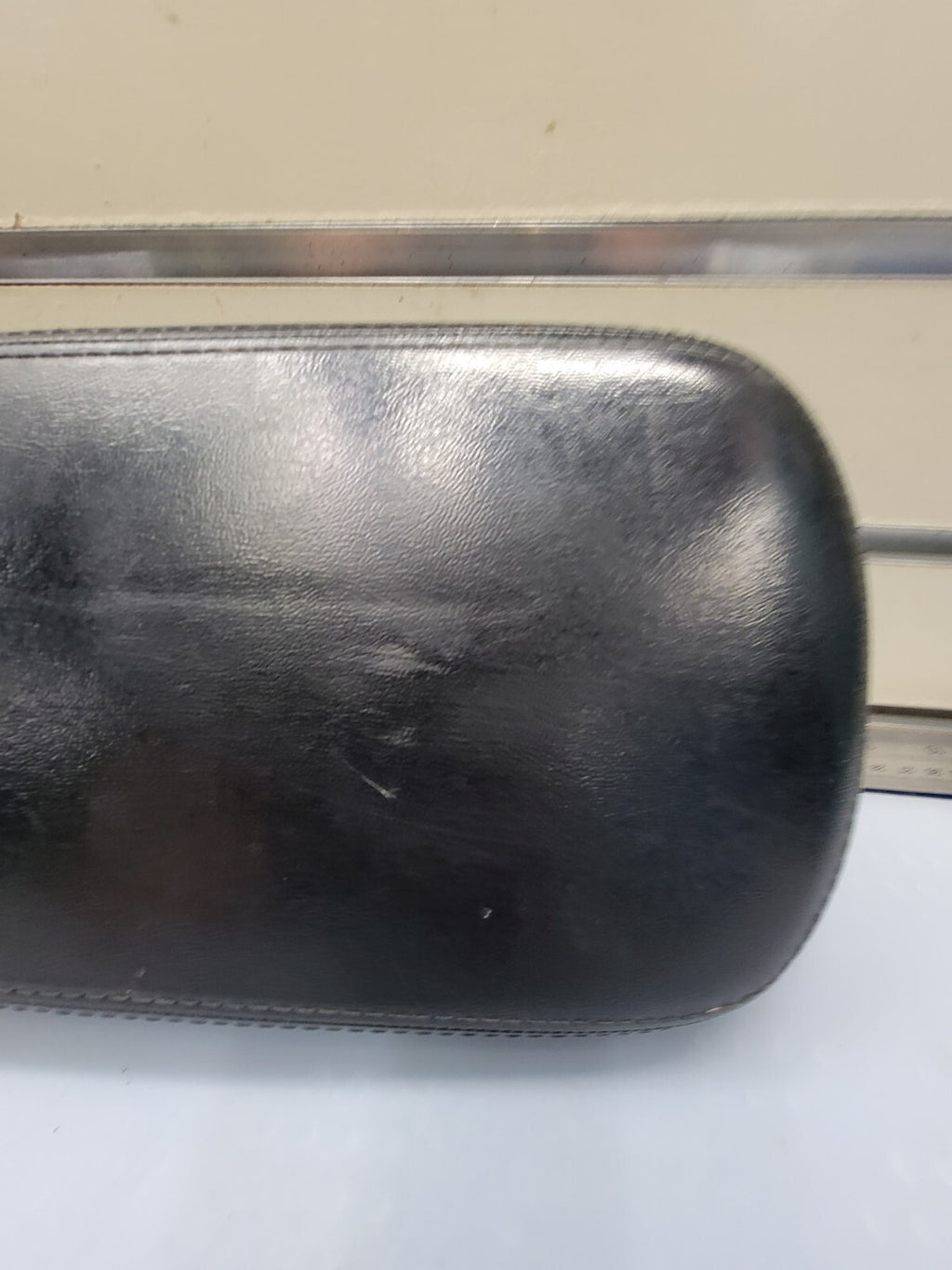 🔥2011-2014 CHRYSLER 200 DODGE AVENGER CENTER CONSOLE LID ARM REST BLACK