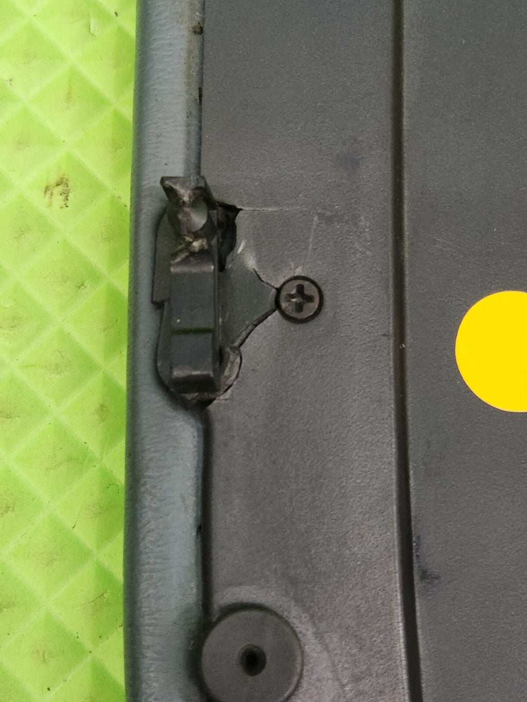 1999-2002 Ford Explorer/Explorer Sport Front Armrest Console Lid Black
