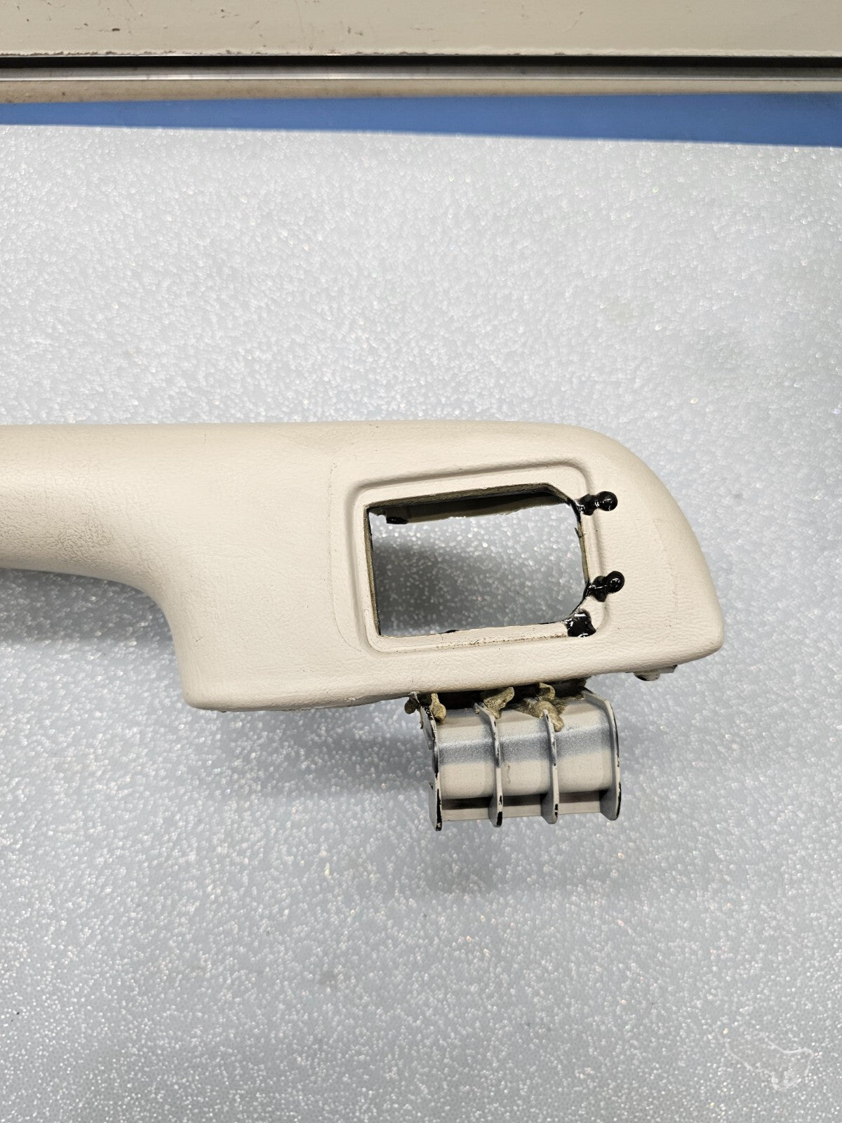 🔥99-06 Chevrolet GMC Silverado Tahoe Rear Right Door Armrest Handle LightTan H3