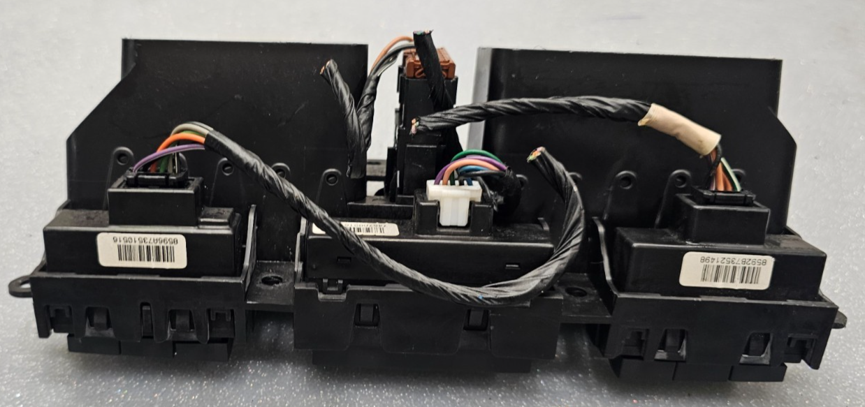 🔥07-09 CHEVROLET EQUINOX CENTER DASH A/C AIR VENT W/ HAZARD SWITCH BLACK OEM