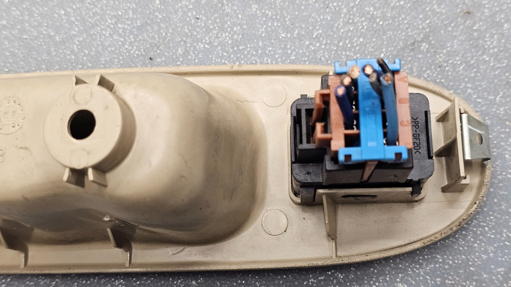 🔥 00-05 Chevrolet Impala Right Passenger Power Door  Window Switch Tan OEM