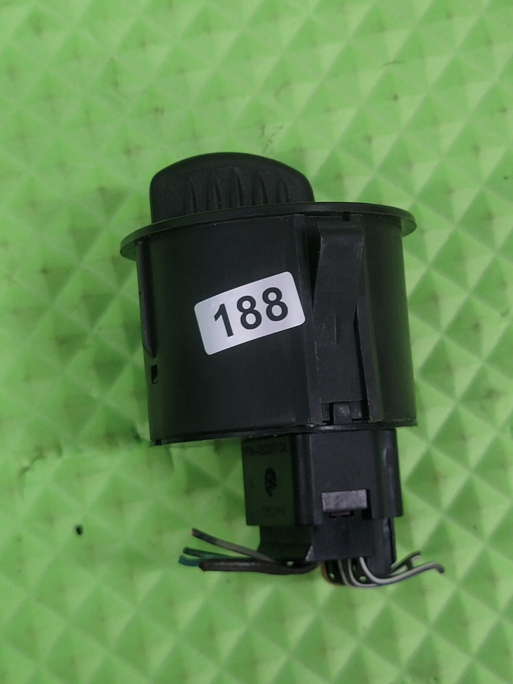 🔥 2002-2009 GMC Envoy Dorman 4WD Switch SW25