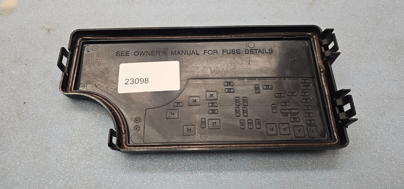 04-16 AVENGER SEBRING JEEP PATRIOT CALIBER Front Relay Engine Fuse Box Cover Lid