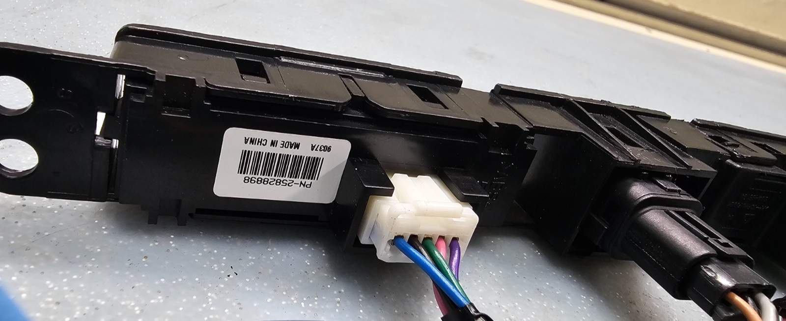 09-12 Chevrolet Traverse Center Dash Panel Hazard Control Switch Unit OEM SW55