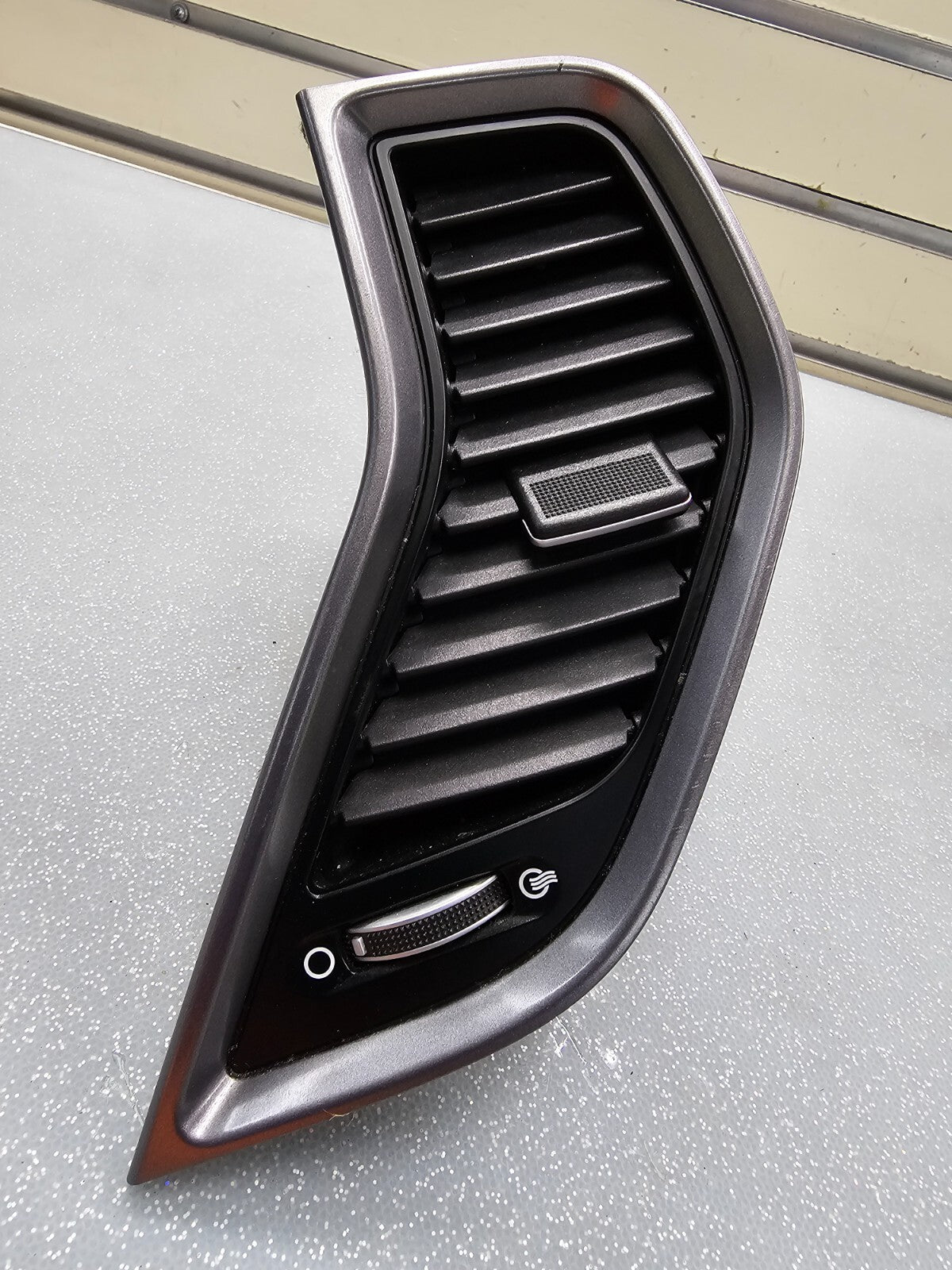 🔥13-16 Hyundai Hyundai Santa Fe Heater AC Air Dash Vent PASSENGER CENTER RH