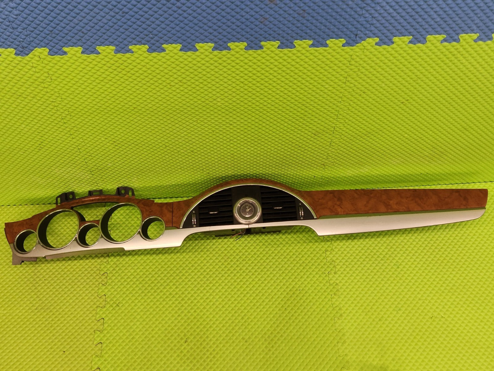 🔥2008-2012 BUICK ENCLAVE DASH INSTRUMENT CLUSTER BAZEL TRIM OEM WOODGRAIN