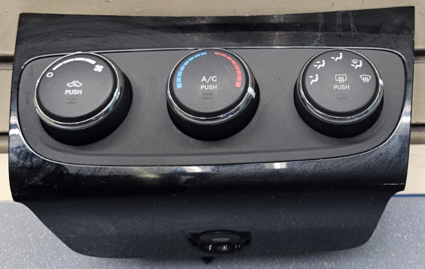 🔥11-14 CHRYSLER 200 DODGE AVENGER DASH A/C HEAT TEMPERATURE CLIMATE CONTROL OEM