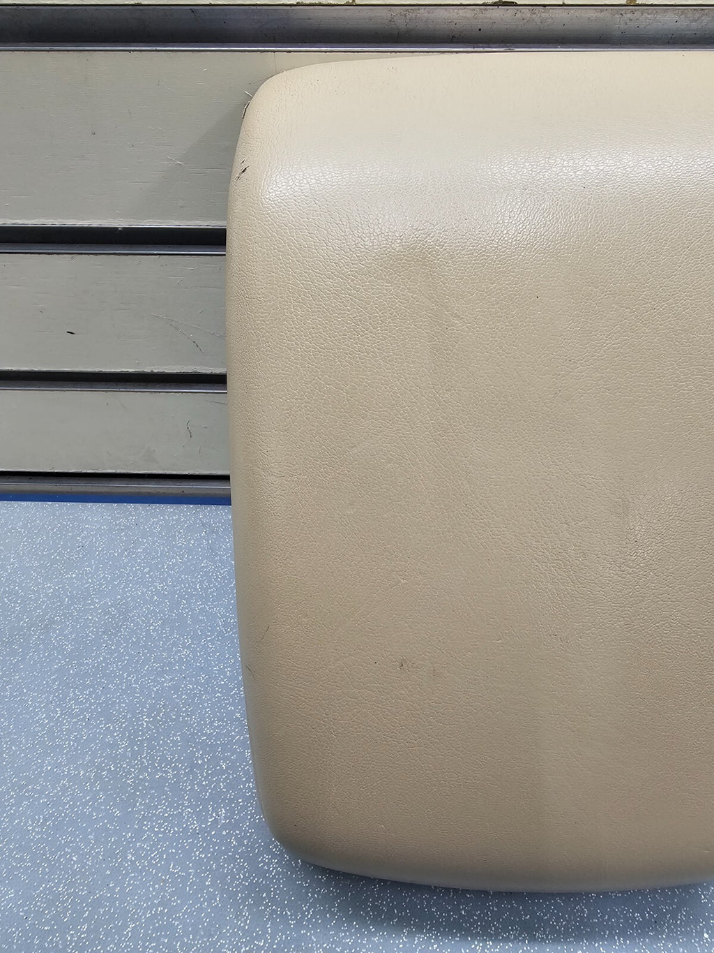 🔥07-09 Suzuki XL7 Arm Rest Center Console Lid Box Storage Top Pad Cover Tan OEM