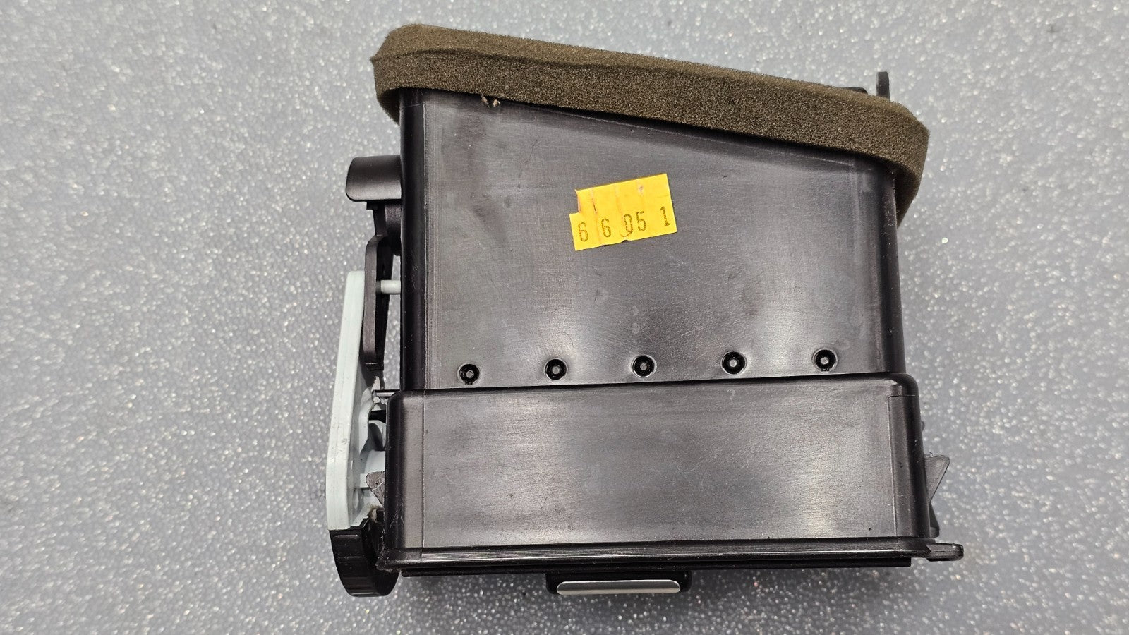 🔥05-07 FIVE HUNDRED Dash Right Passenger AC A/C AIR VENT Heater Panel Black